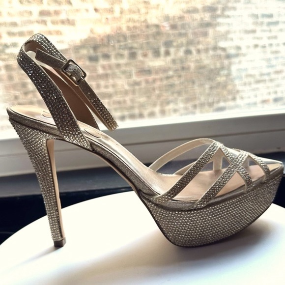 🌸JESSICA SIMPSON🌸 Women's Oluina Embellished
Platform Pump Size: 8.5 - Picture 4 of 13